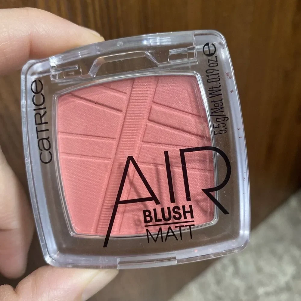 Catrice | AirBlush Matte |‎ Blush 120 Berry Breeze…..NEW
